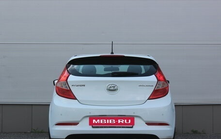 Hyundai Solaris II рестайлинг, 2015 год, 997 000 рублей, 4 фотография