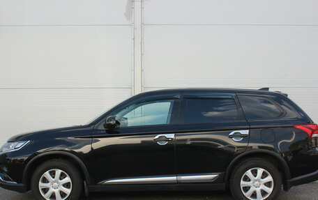 Mitsubishi Outlander III рестайлинг 3, 2019 год, 1 937 000 рублей, 6 фотография