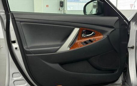 Toyota Camry, 2011 год, 1 370 000 рублей, 7 фотография