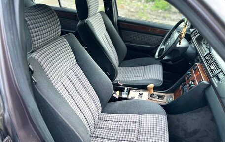Mercedes-Benz W124, 1992 год, 400 000 рублей, 8 фотография