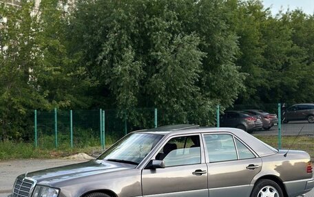 Mercedes-Benz W124, 1992 год, 400 000 рублей, 3 фотография