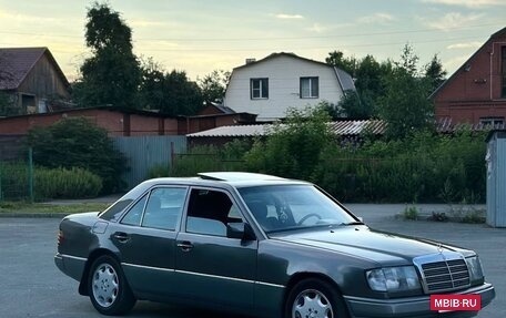 Mercedes-Benz W124, 1992 год, 400 000 рублей, 2 фотография