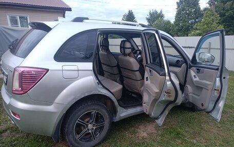 Lifan X60 I рестайлинг, 2013 год, 390 000 рублей, 17 фотография