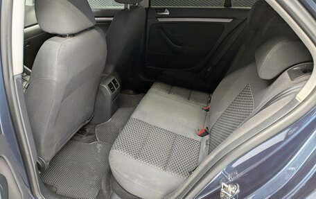 Volkswagen Jetta VI, 2010 год, 777 000 рублей, 13 фотография