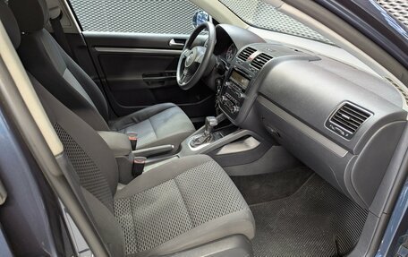 Volkswagen Jetta VI, 2010 год, 777 000 рублей, 17 фотография