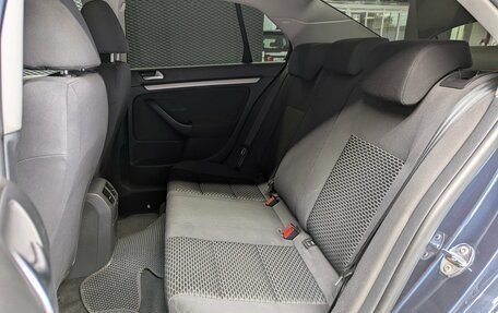 Volkswagen Jetta VI, 2010 год, 777 000 рублей, 14 фотография
