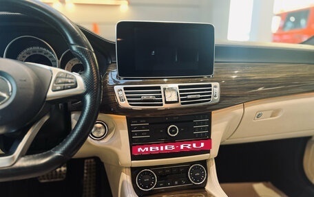 Mercedes-Benz CLS, 2016 год, 2 350 000 рублей, 14 фотография