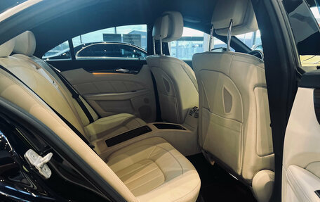 Mercedes-Benz CLS, 2016 год, 2 350 000 рублей, 19 фотография