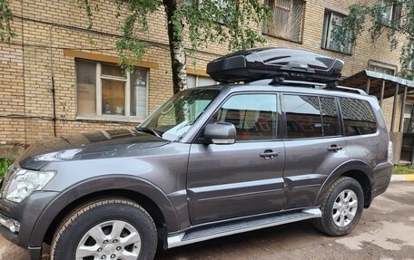 Mitsubishi Pajero IV, 2015 год, 2 990 000 рублей, 1 фотография