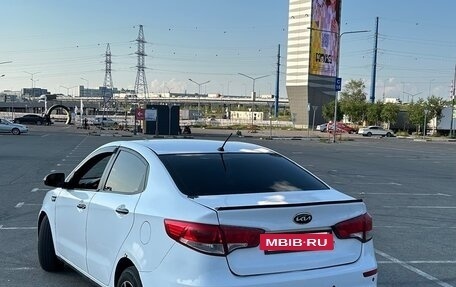KIA Rio III рестайлинг, 2015 год, 450 000 рублей, 4 фотография
