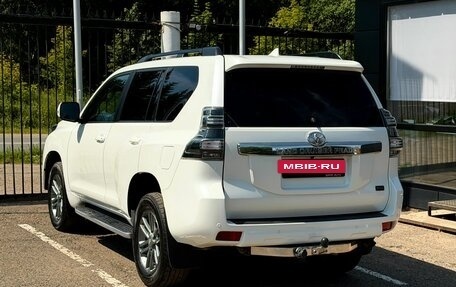 Toyota Land Cruiser Prado 150 рестайлинг 2, 2017 год, 3 699 000 рублей, 6 фотография