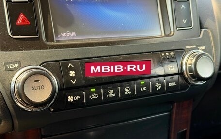 Toyota Land Cruiser Prado 150 рестайлинг 2, 2017 год, 3 699 000 рублей, 26 фотография