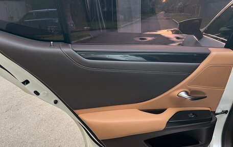 Lexus ES VII, 2021 год, 3 450 000 рублей, 24 фотография