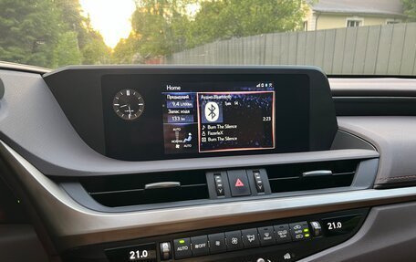 Lexus ES VII, 2021 год, 3 450 000 рублей, 34 фотография