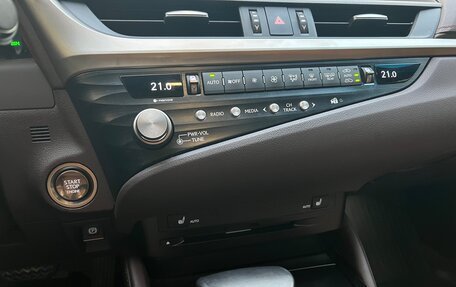 Lexus ES VII, 2021 год, 3 450 000 рублей, 37 фотография