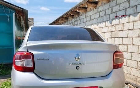 Renault Logan II, 2017 год, 780 000 рублей, 3 фотография