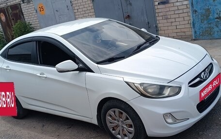 Hyundai Solaris II рестайлинг, 2012 год, 700 000 рублей, 4 фотография