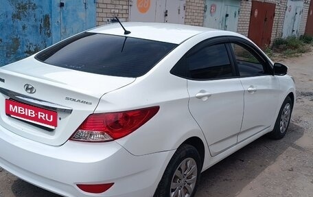Hyundai Solaris II рестайлинг, 2012 год, 700 000 рублей, 3 фотография