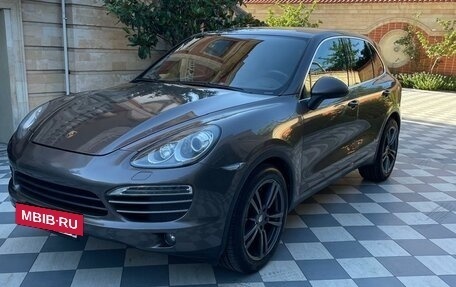 Porsche Cayenne III, 2011 год, 2 200 000 рублей, 2 фотография