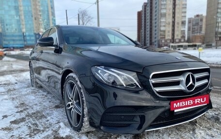 Mercedes-Benz E-Класс, 2017 год, 2 990 000 рублей, 2 фотография