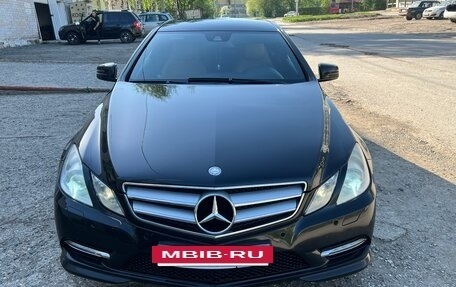 Mercedes-Benz E-Класс, 2012 год, 1 550 000 рублей, 3 фотография