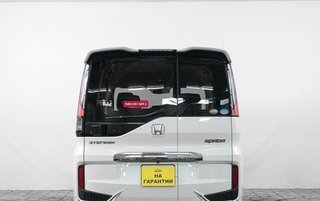 Honda Stepwgn IV, 2016 год, 1 849 000 рублей, 6 фотография