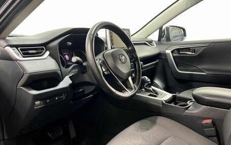 Toyota RAV4, 2020 год, 3 100 000 рублей, 10 фотография