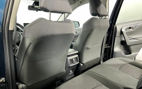 Toyota RAV4, 2020 год, 3 100 000 рублей, 11 фотография