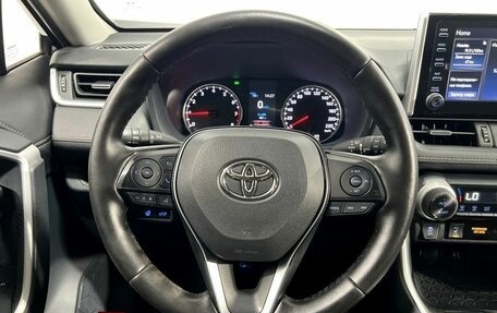 Toyota RAV4, 2020 год, 3 100 000 рублей, 16 фотография