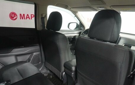 Mitsubishi Outlander III рестайлинг 3, 2018 год, 1 719 000 рублей, 11 фотография