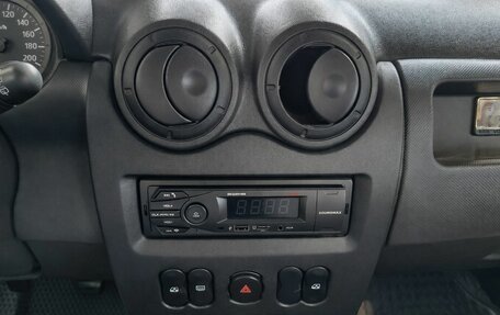 Renault Sandero I, 2010 год, 379 000 рублей, 10 фотография
