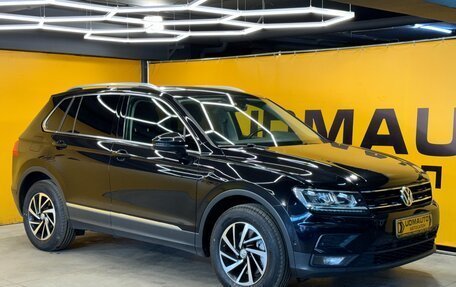 Volkswagen Tiguan II, 2018 год, 2 499 000 рублей, 3 фотография