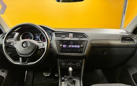 Volkswagen Tiguan II, 2018 год, 2 499 000 рублей, 8 фотография