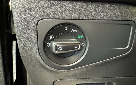 Volkswagen Tiguan II, 2018 год, 2 499 000 рублей, 11 фотография