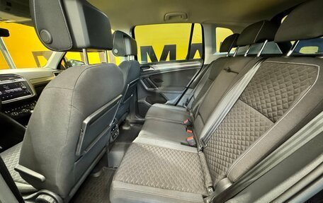 Volkswagen Tiguan II, 2018 год, 2 499 000 рублей, 22 фотография