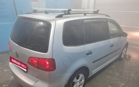 Volkswagen Touran III, 2012 год, 830 000 рублей, 1 фотография