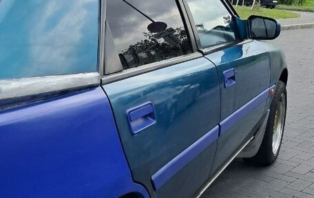 Mazda 323, 1993 год, 370 000 рублей, 3 фотография