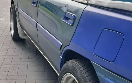 Mazda 323, 1993 год, 370 000 рублей, 10 фотография