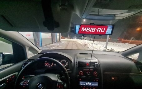 Volkswagen Touran III, 2012 год, 830 000 рублей, 4 фотография
