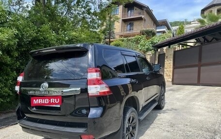 Toyota Land Cruiser Prado 150 рестайлинг 2, 2014 год, 4 200 000 рублей, 3 фотография