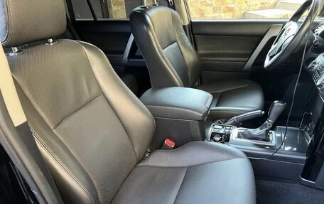 Toyota Land Cruiser Prado 150 рестайлинг 2, 2014 год, 4 200 000 рублей, 17 фотография