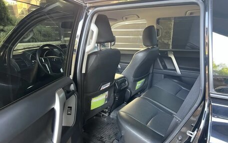 Toyota Land Cruiser Prado 150 рестайлинг 2, 2014 год, 4 200 000 рублей, 20 фотография