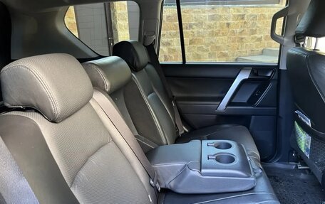 Toyota Land Cruiser Prado 150 рестайлинг 2, 2014 год, 4 200 000 рублей, 25 фотография