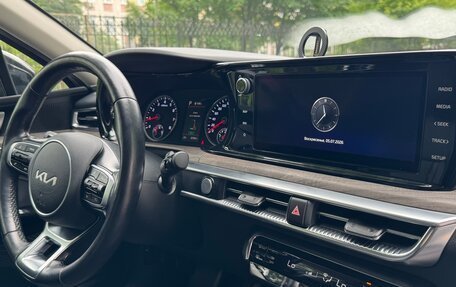 KIA K5, 2021 год, 2 600 000 рублей, 26 фотография