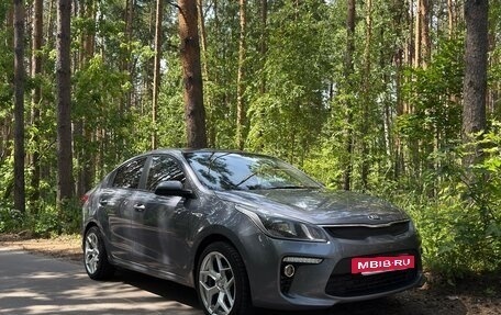 KIA Rio IV, 2018 год, 1 350 000 рублей, 3 фотография