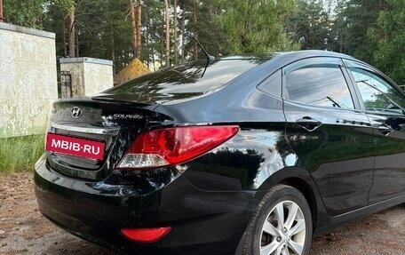 Hyundai Solaris II рестайлинг, 2011 год, 819 000 рублей, 4 фотография