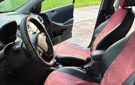 Hyundai Solaris II рестайлинг, 2011 год, 819 000 рублей, 11 фотография