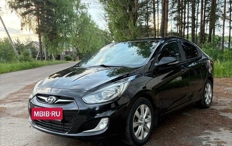 Hyundai Solaris II рестайлинг, 2011 год, 819 000 рублей, 9 фотография