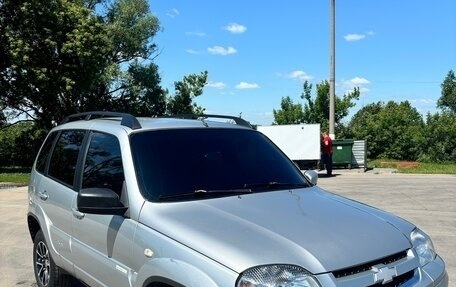 Chevrolet Niva I рестайлинг, 2013 год, 410 000 рублей, 2 фотография