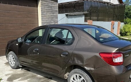 Renault Logan II, 2018 год, 750 000 рублей, 3 фотография